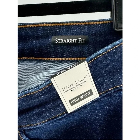 Judy Blue High Waist Vintage  Back Dart Detail Straight Leg Jeans Plus Size 14W - Picture 5 of 5